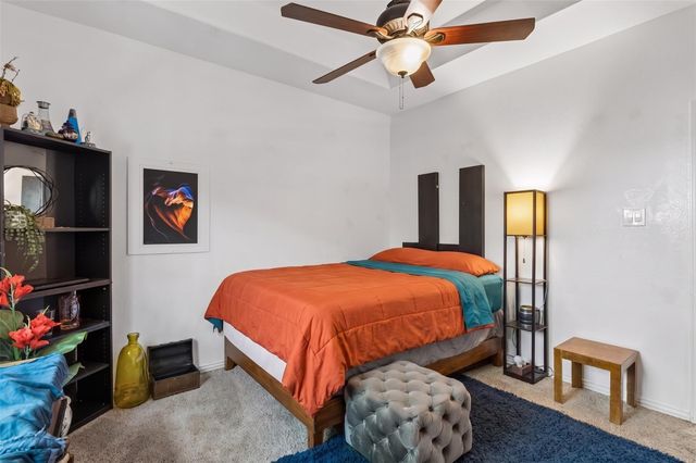922 Bayonne Street, Dallas, TX 75212