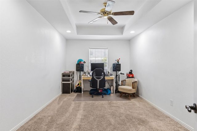 922 Bayonne Street, Dallas, TX 75212
