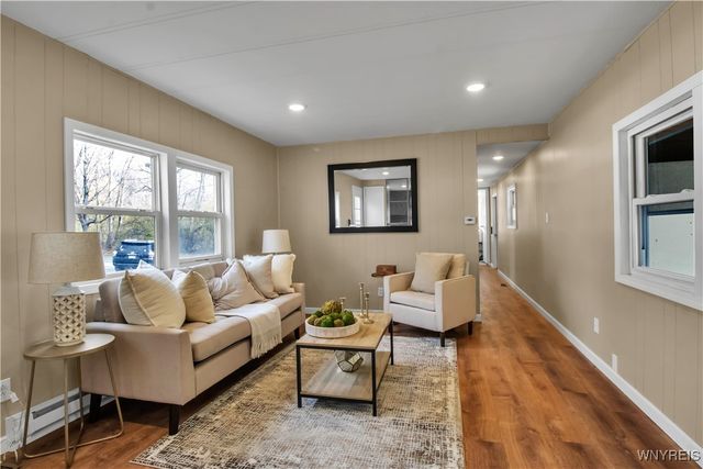 44 Lakewood Village Drive, Shelby, NY 14103