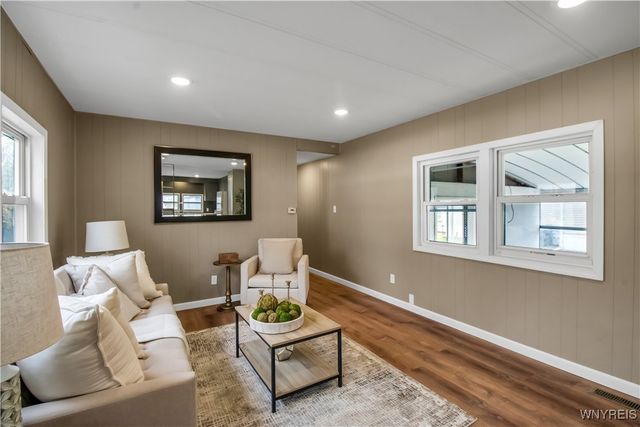 44 Lakewood Village Drive, Shelby, NY 14103