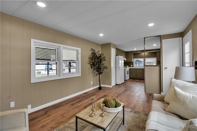 44 Lakewood Village Drive, Shelby, NY 14103