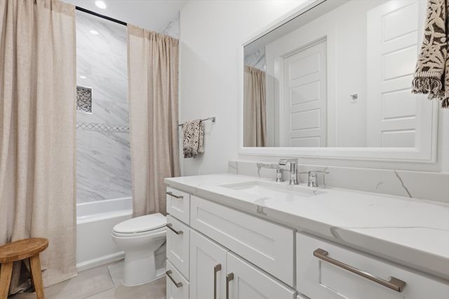 1925 N Prairie Avenue, Dallas, TX 75204