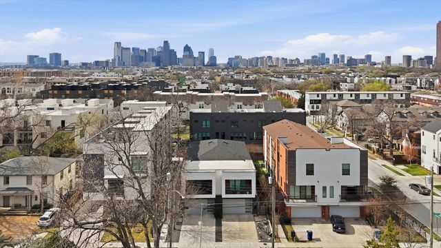 1925 N Prairie Avenue, Dallas, TX 75204