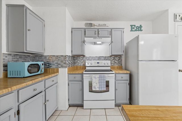 9306 Riverside Lodge Drive, Houston, TX 77083