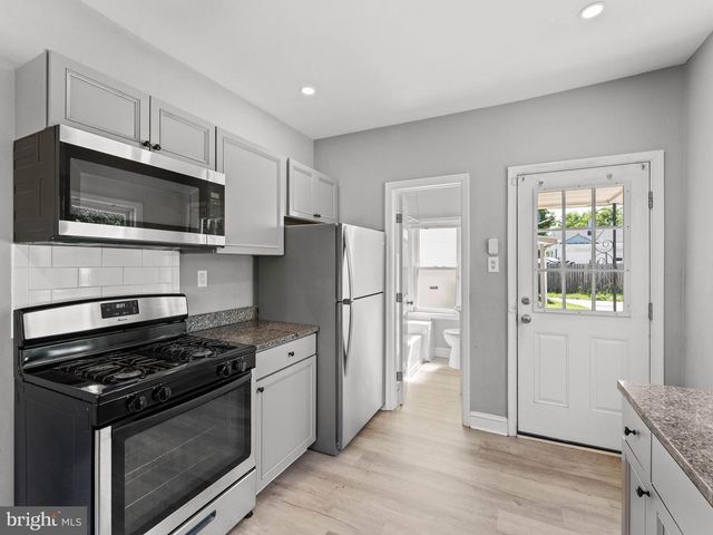531 E PARK AVE, Vineland, NJ 08360