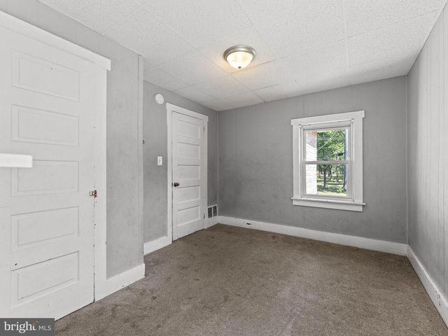 531 E PARK AVE, Vineland, NJ 08360