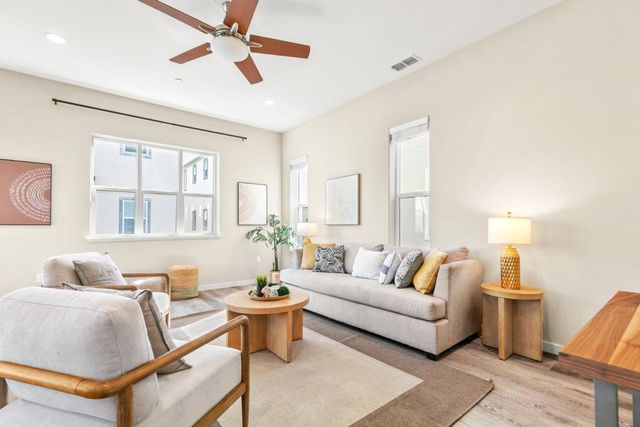 2130 Pastoral Loop, San Jose, CA 95122