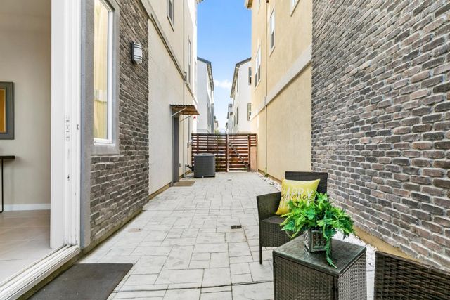 2130 Pastoral Loop, San Jose, CA 95122