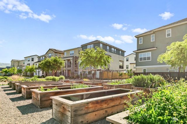 2130 Pastoral Loop, San Jose, CA 95122