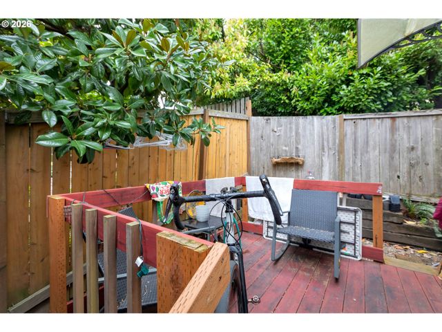 7943 Sw 17TH Ave, Portland, OR 97219