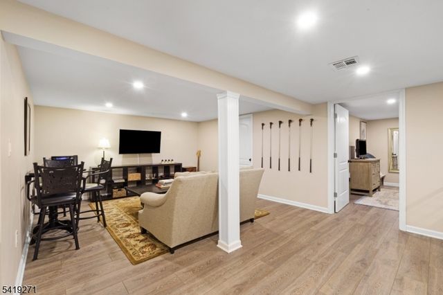 256 Old Forge Rd, Long Hill Twp., NJ 07946