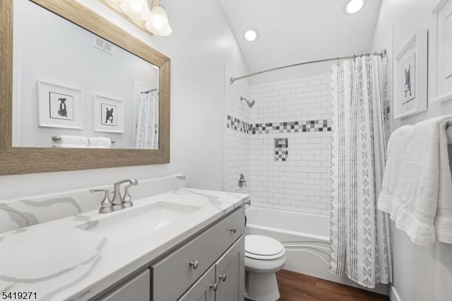 256 Old Forge Rd, Long Hill Twp., NJ 07946