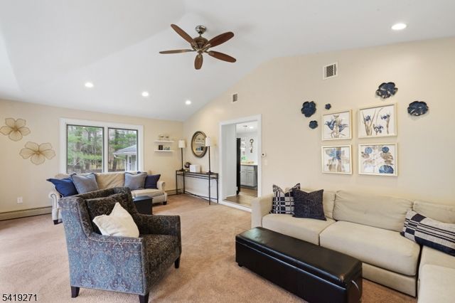 256 Old Forge Rd, Long Hill Twp., NJ 07946