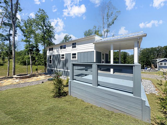 123 Pine Grove Ln, Dover, TN 37058
