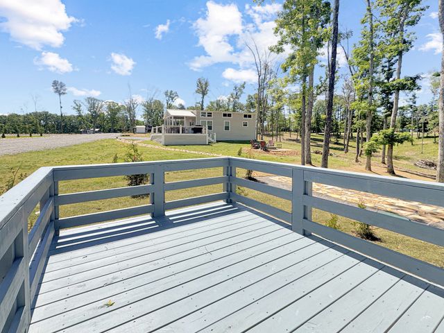 123 Pine Grove Ln, Dover, TN 37058