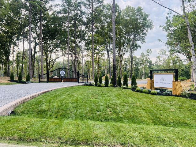 123 Pine Grove Ln, Dover, TN 37058