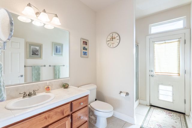 2877 Green Riffle Road, Redding, CA 96002