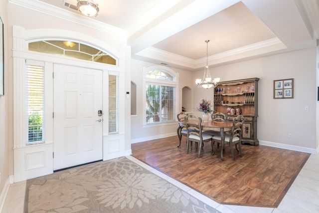 2877 Green Riffle Road, Redding, CA 96002