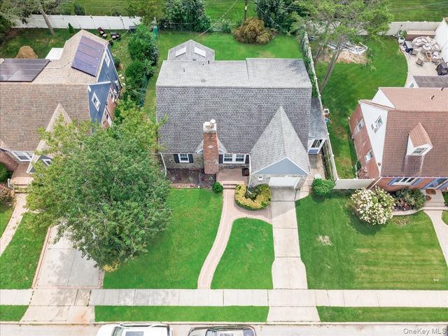 596 Terrace Place, Baldwin, NY 11510
