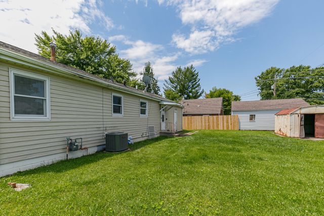 307 33rd Avenue, East Moline, IL 61244