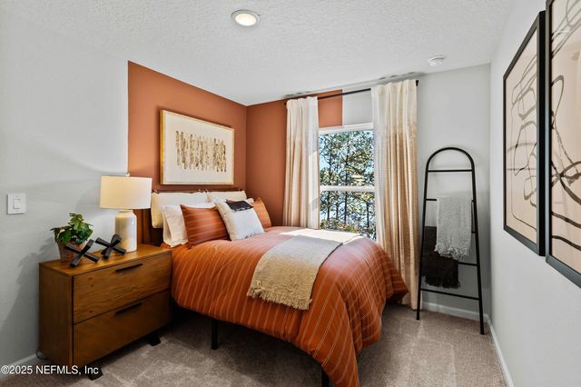 225 BRAZIL NUT Circle, Jacksonville, FL 32218