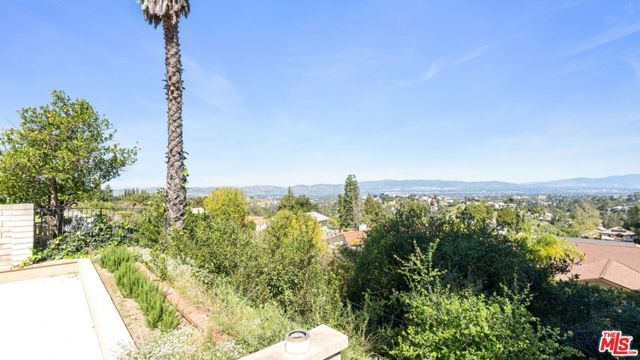 21727 Planewood Drive, Woodland Hills (los Angeles), CA 91364