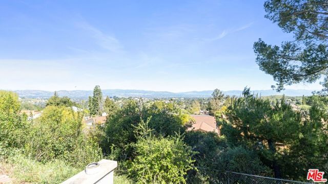 21727 Planewood Drive, Woodland Hills (los Angeles), CA 91364