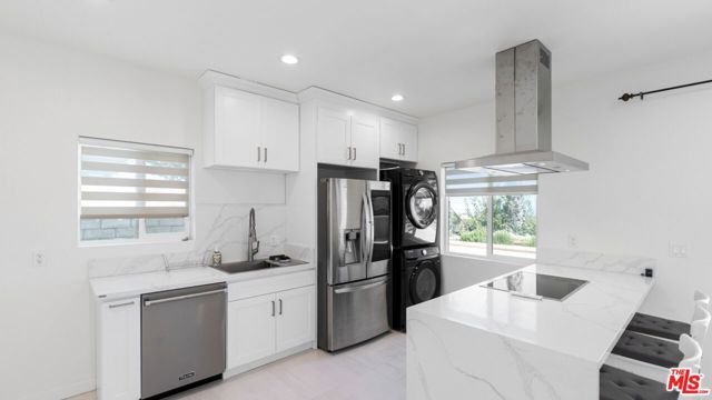 21727 Planewood Drive, Woodland Hills (los Angeles), CA 91364