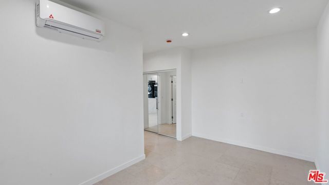 21727 Planewood Drive, Woodland Hills (los Angeles), CA 91364