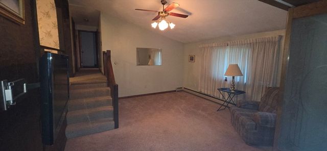 40 Border Rd, Holbrook, MA 02343