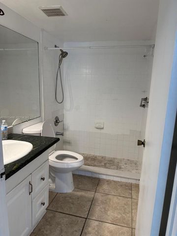 15781 SW 106th Ter 103, Miami, FL 33196