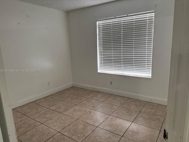 15781 SW 106th Ter 103, Miami, FL 33196