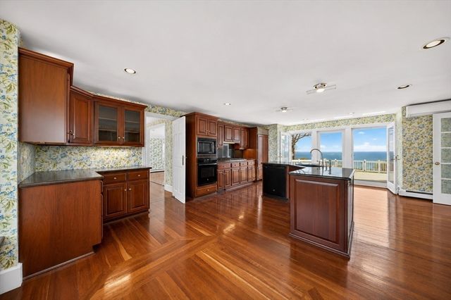 19 Ellisville Rd, Plymouth, MA 02360