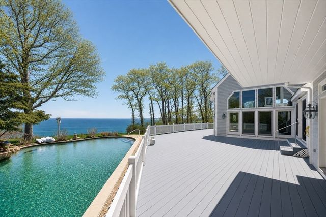 19 Ellisville Rd, Plymouth, MA 02360