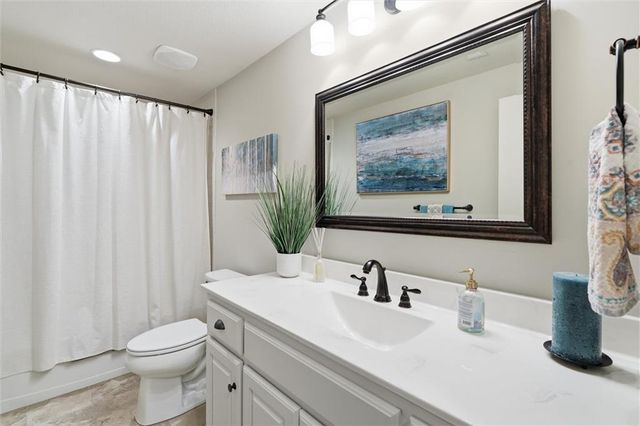 22208 W 121st Street, Olathe, KS 66061