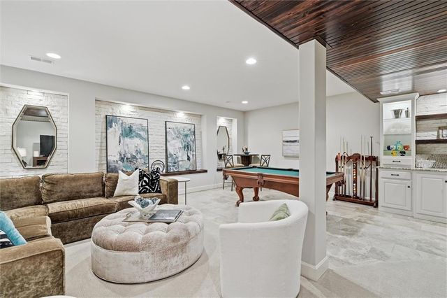 22208 W 121st Street, Olathe, KS 66061