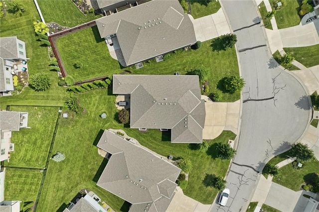 22208 W 121st Street, Olathe, KS 66061