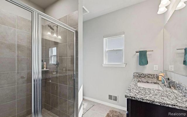 1821 Emerald Lane, Wixom, MI 48393