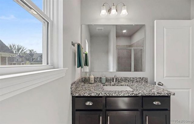 1821 Emerald Lane, Wixom, MI 48393