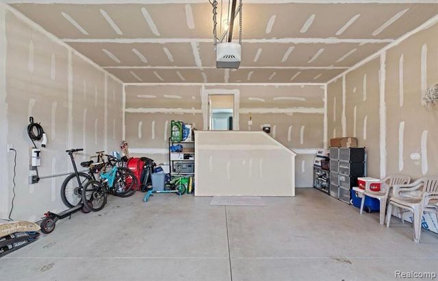 1821 Emerald Lane, Wixom, MI 48393