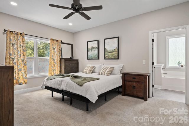 31 Baby Bear Cove, Clyde, NC 28721