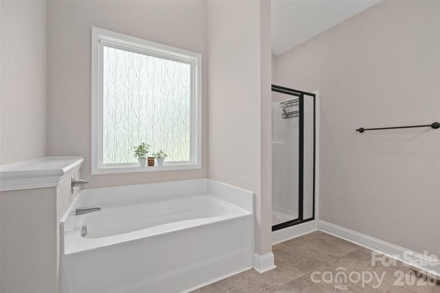 31 Baby Bear Cove, Clyde, NC 28721
