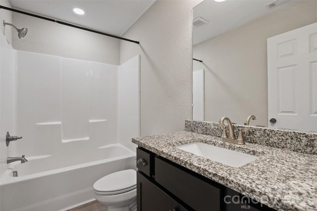 31 Baby Bear Cove, Clyde, NC 28721