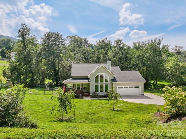 31 Baby Bear Cove, Clyde, NC 28721