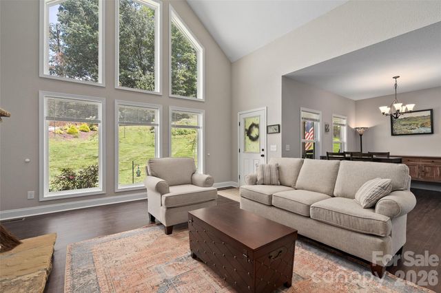 31 Baby Bear Cove, Clyde, NC 28721