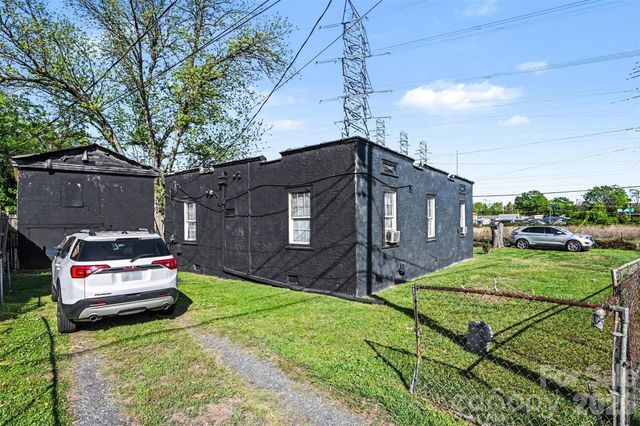 114 Norwood Drive, Charlotte, NC 28208