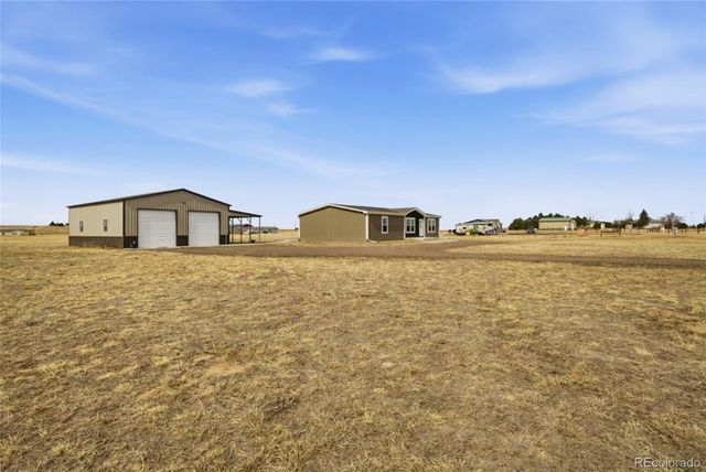 8 Brown Drive, Wiggins, CO 80654