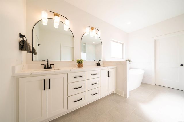 70 Corniche Cove, Maumelle, AR 72113