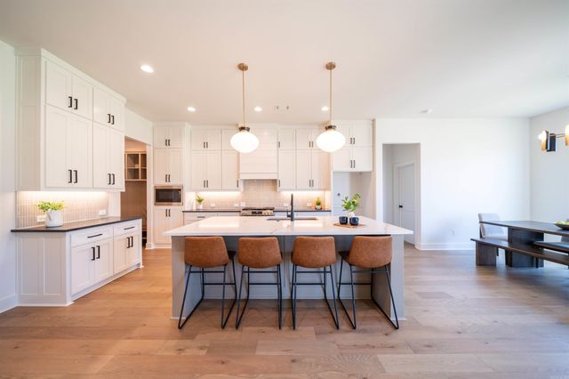 70 Corniche Cove, Maumelle, AR 72113