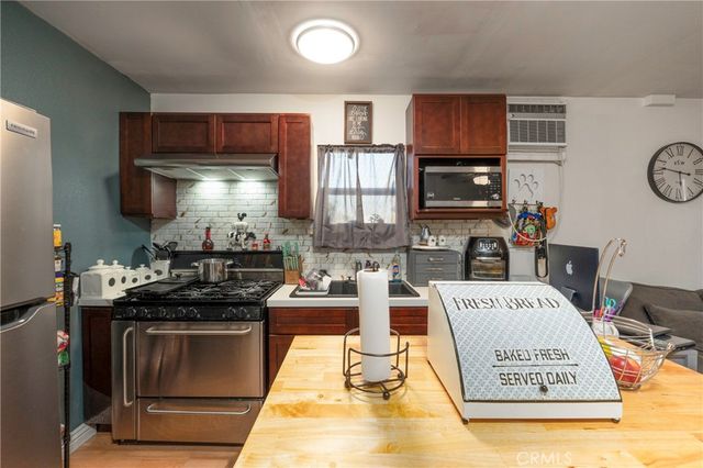 11661 Valverda Avenue, Riverside, CA 92505